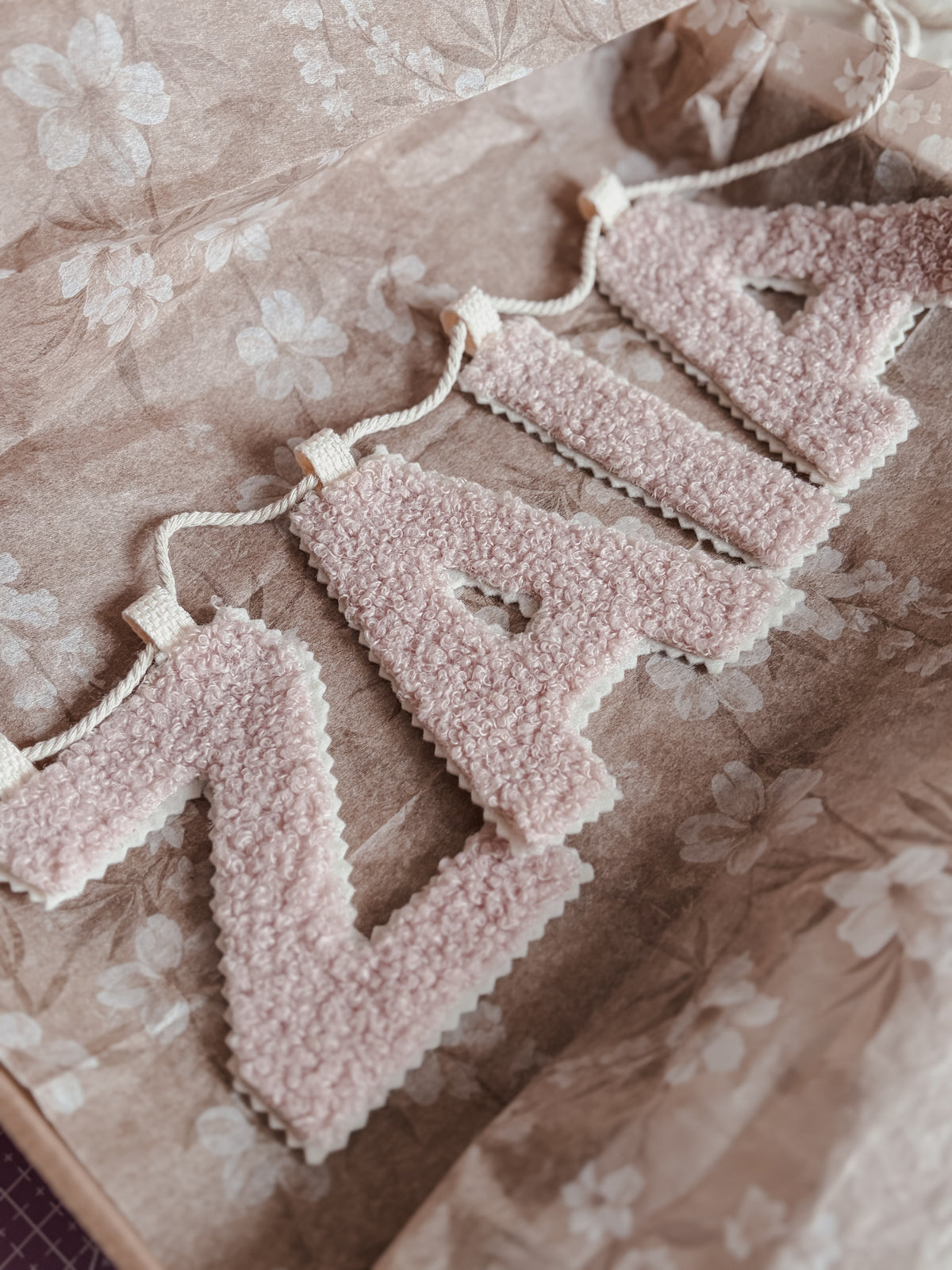 Teddy naamslinger - Vanaf €3,- per letter