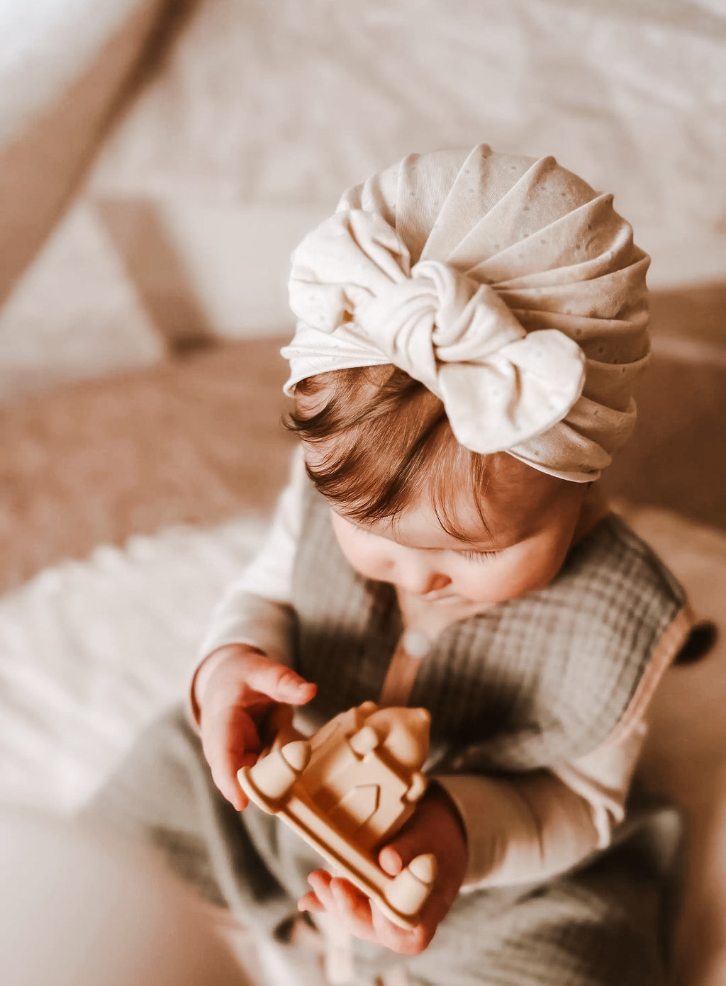 Mrs. Ertha Baby Turban set van 2 - bloem/neutraal
